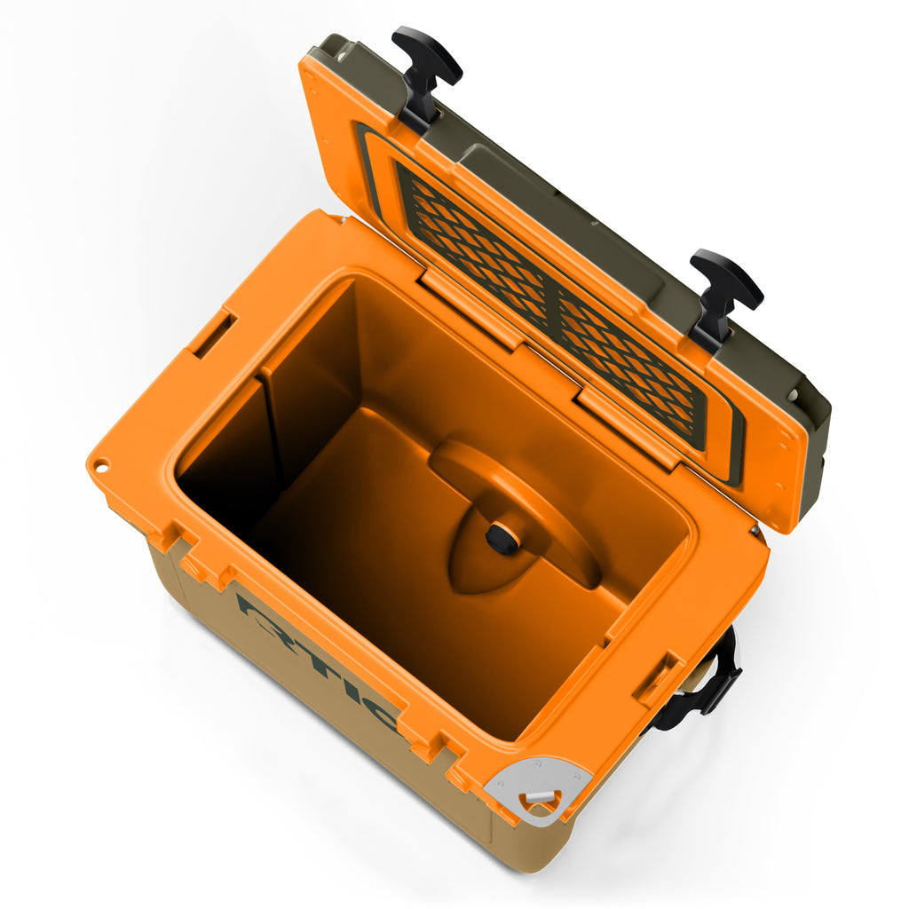 22 QT Ultra-Light Cooler (96I6)