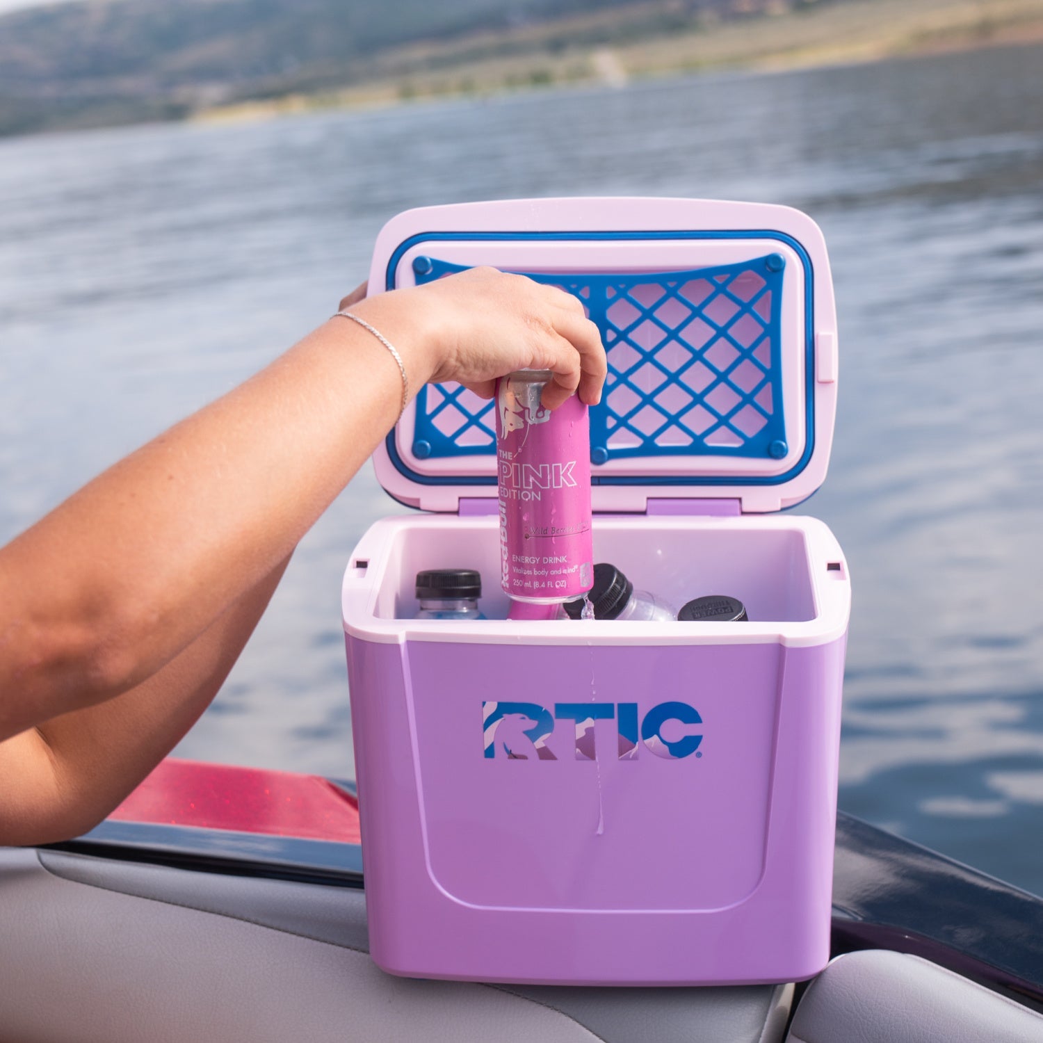 8 QT Road Trip Personal Cooler (79GL)