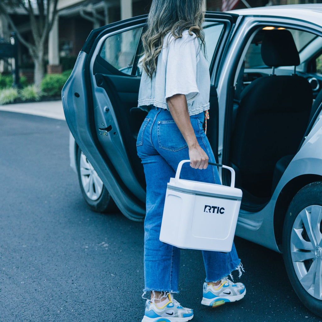 8 QT Road Trip Personal Cooler (54O5)