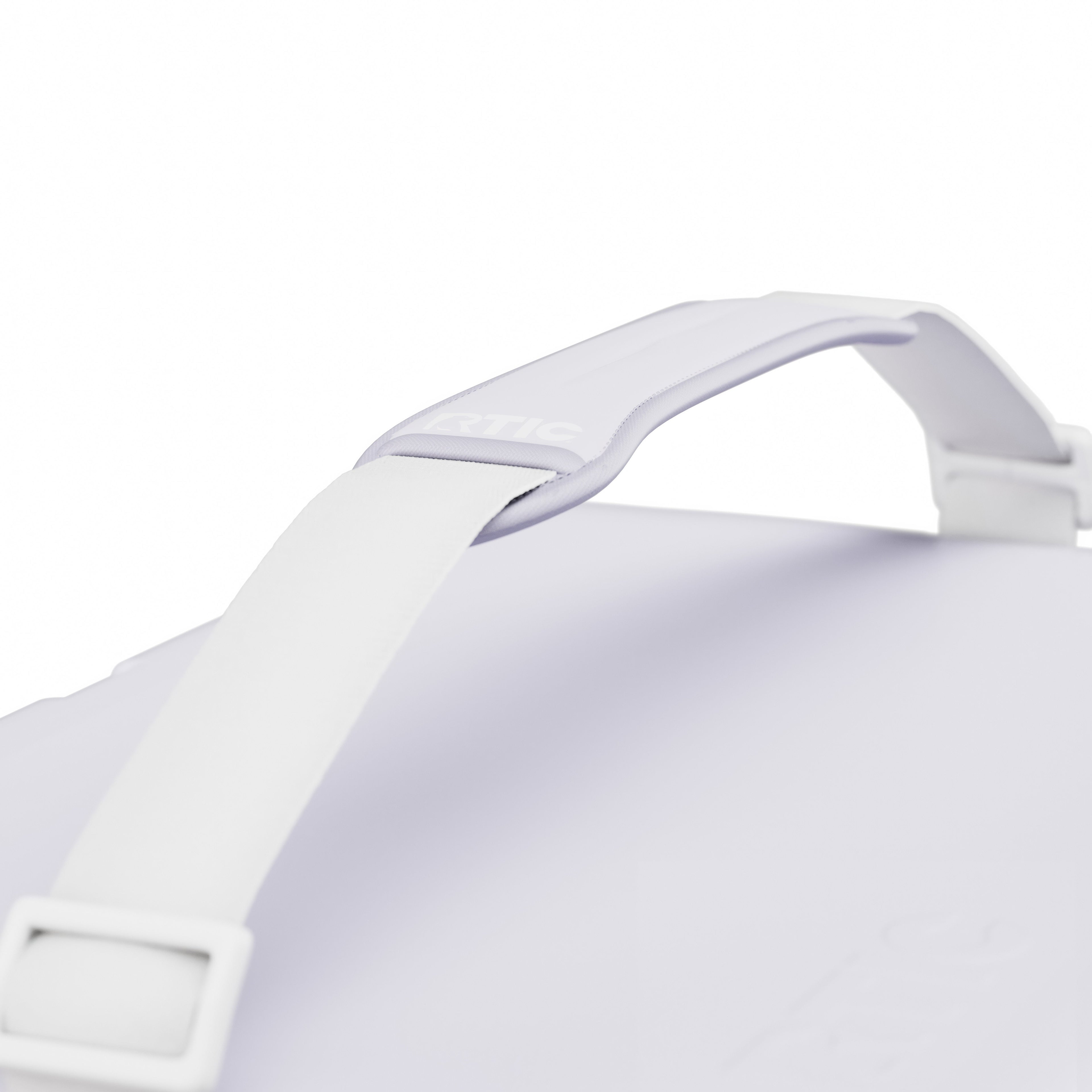 22 QT Ultra-Light Cooler (7645)