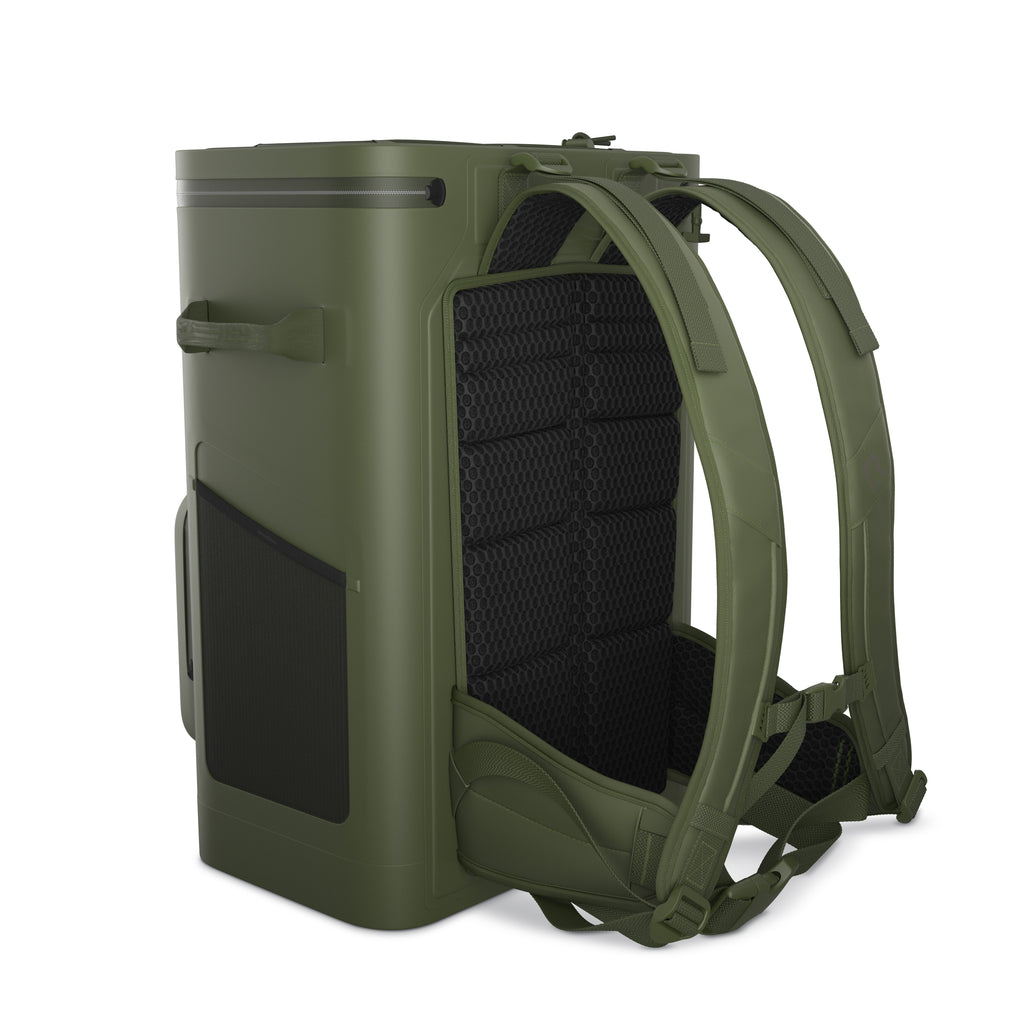 Ultra-Tough Backpack Cooler (F7OW)