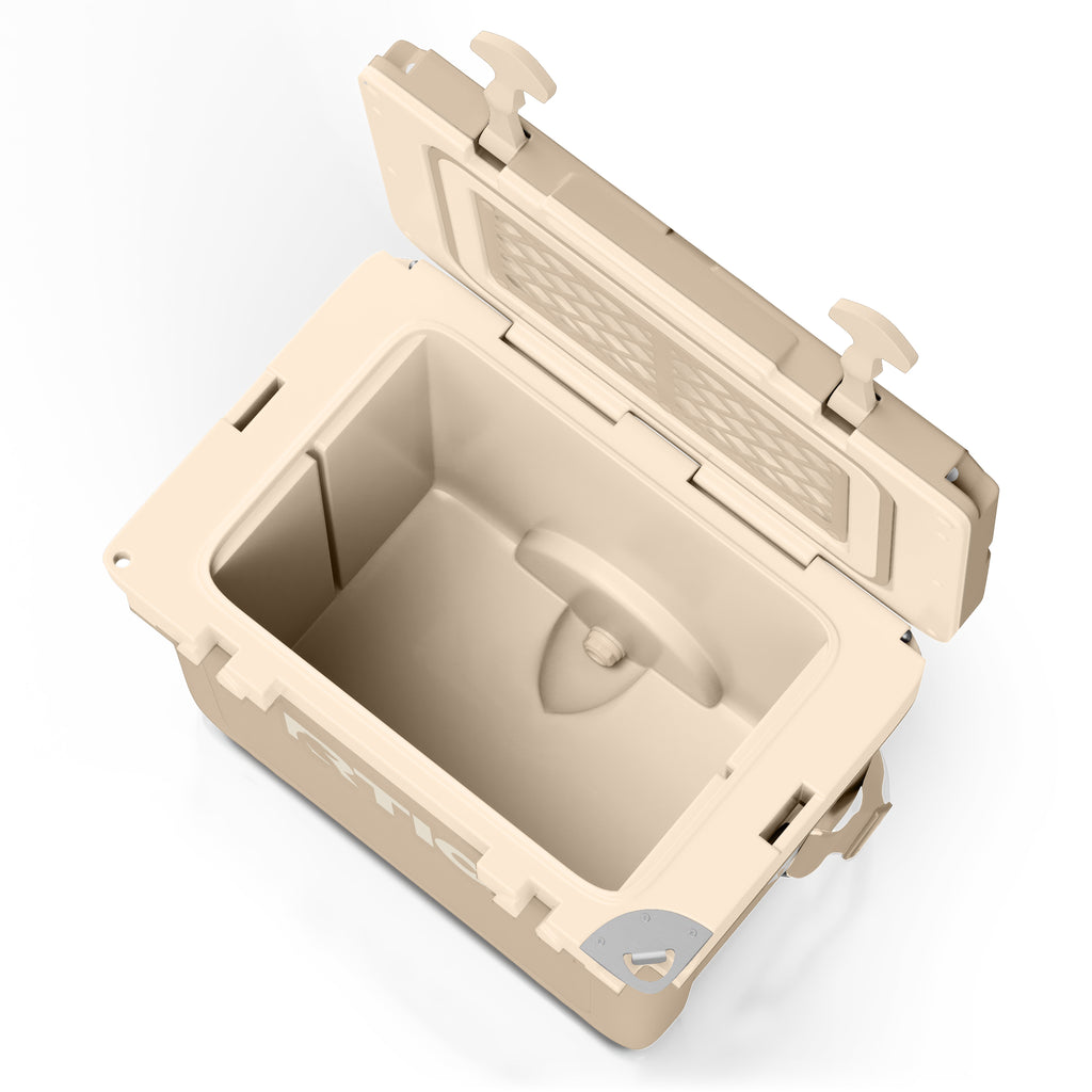 22 QT Ultra-Light Cooler (96I6)