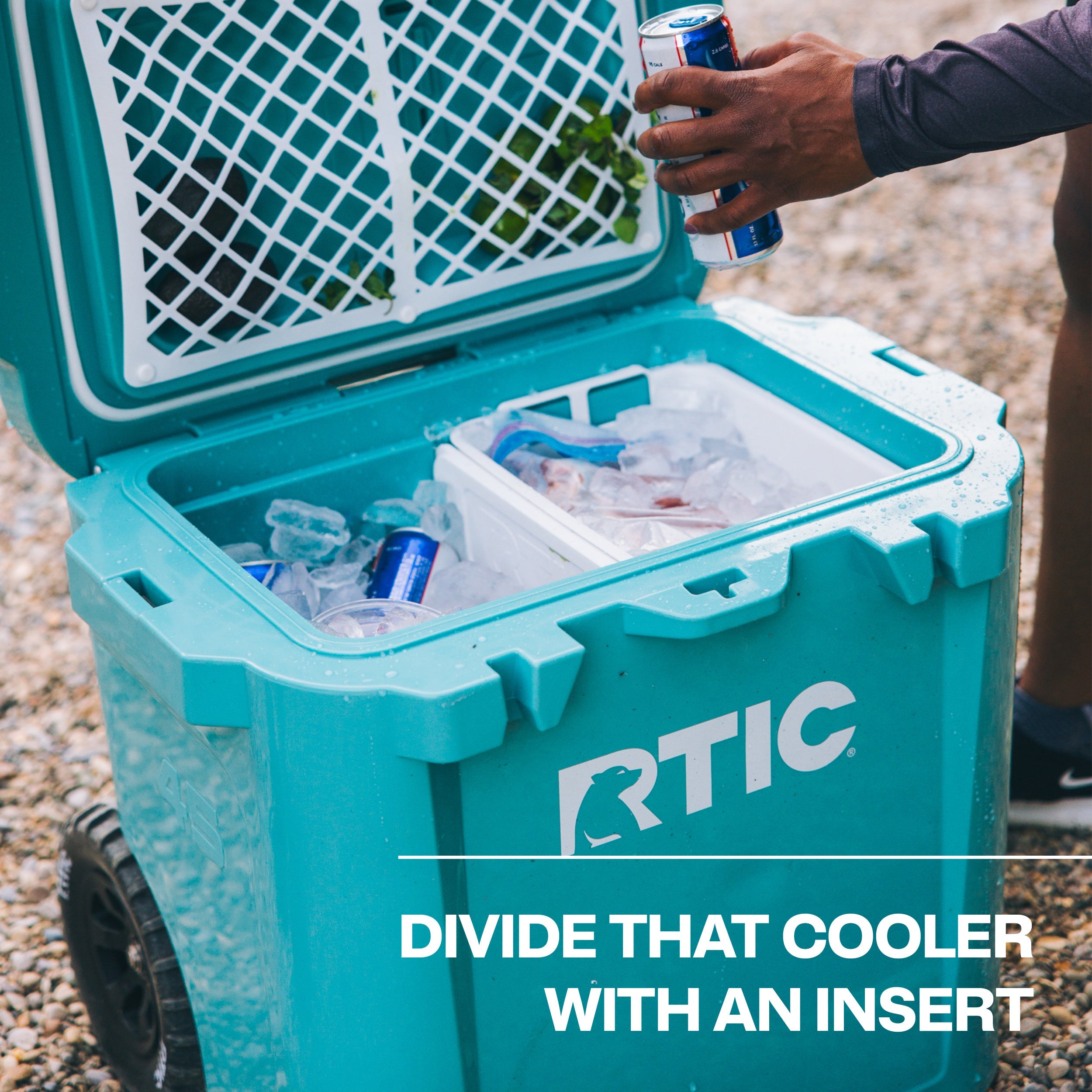 45 QT Ultra-Tough Wheeled Cooler (MYCF)