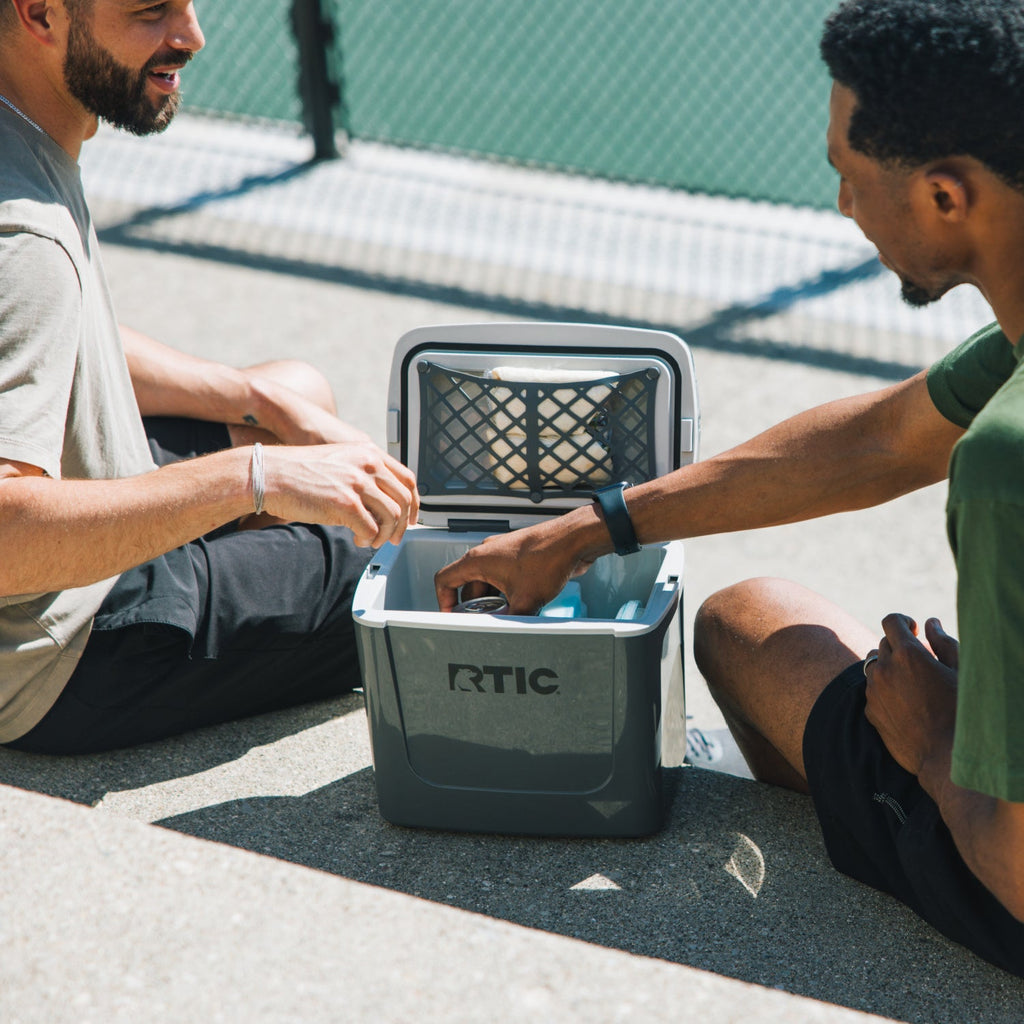8 QT Road Trip Personal Cooler (79GL)