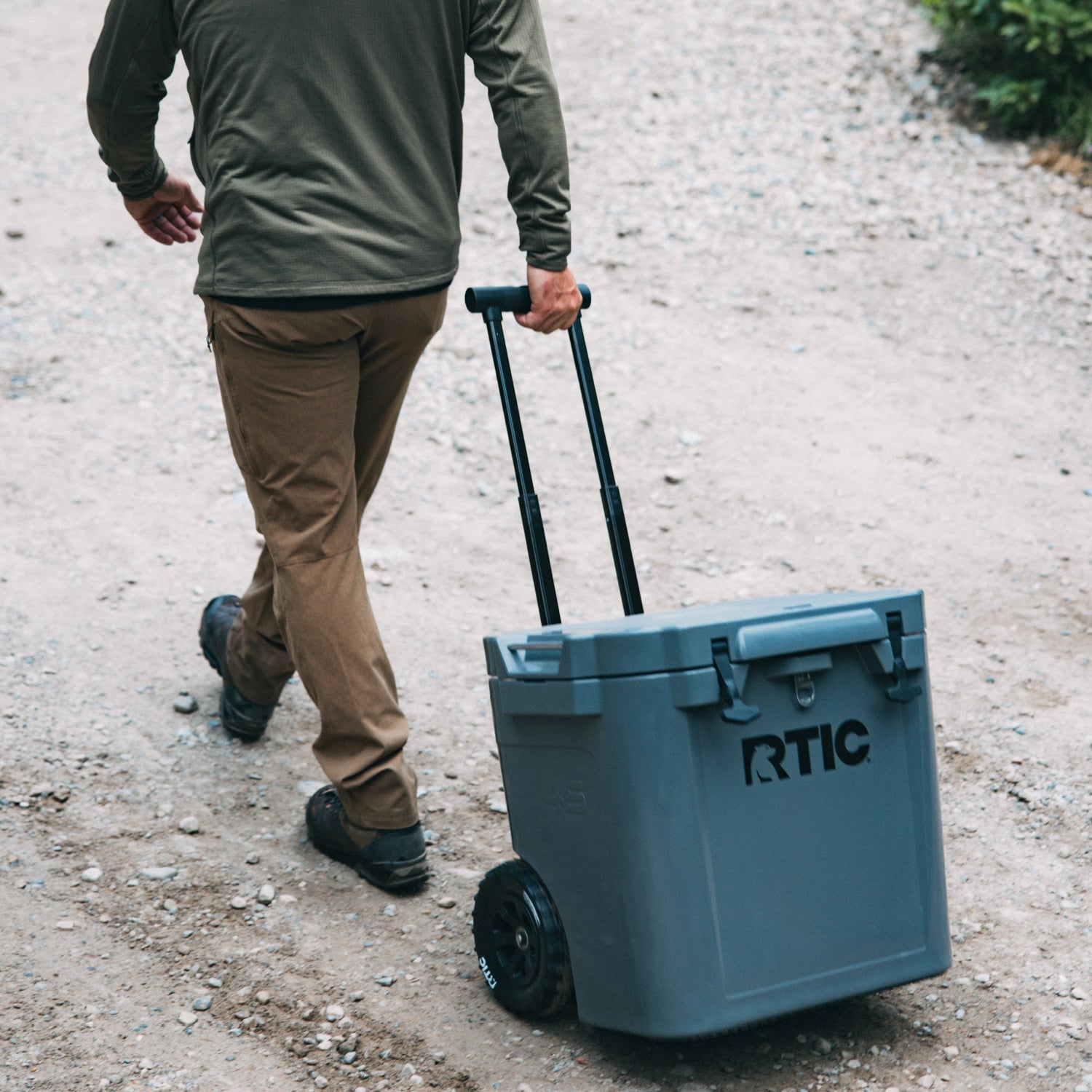 45 QT Ultra-Tough Wheeled Cooler (MYCF)