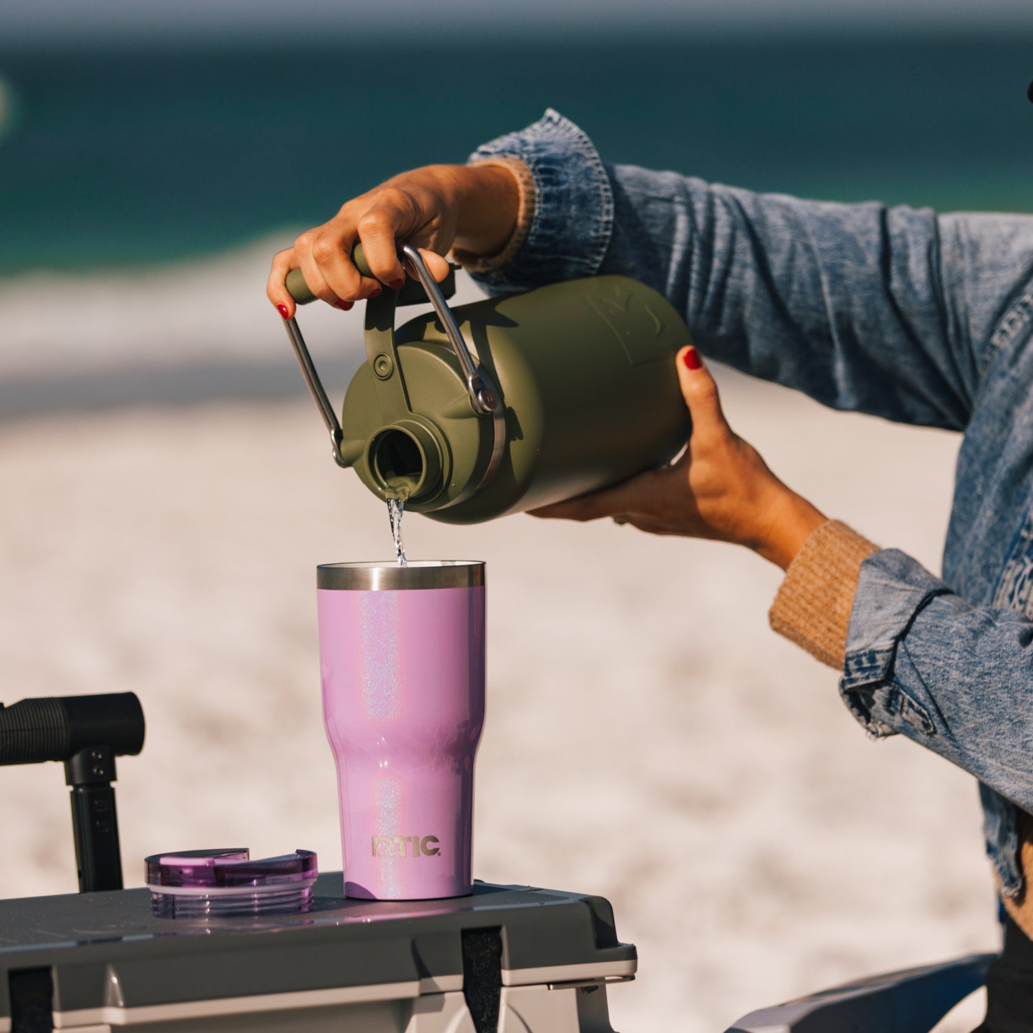 Outback Jug (8M4A)