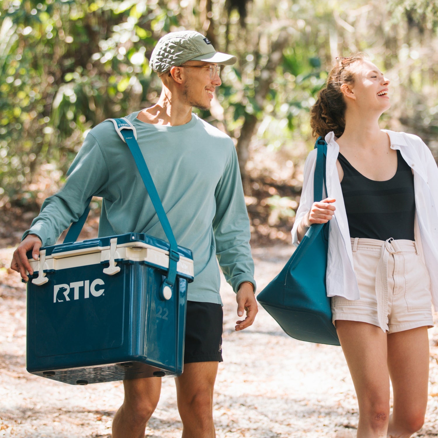 22 QT Ultra-Light Cooler (7645)