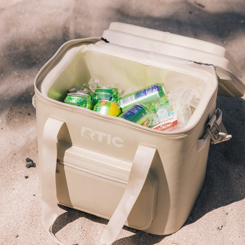 Ultra-Tough Soft Cooler Pro (0SIN)