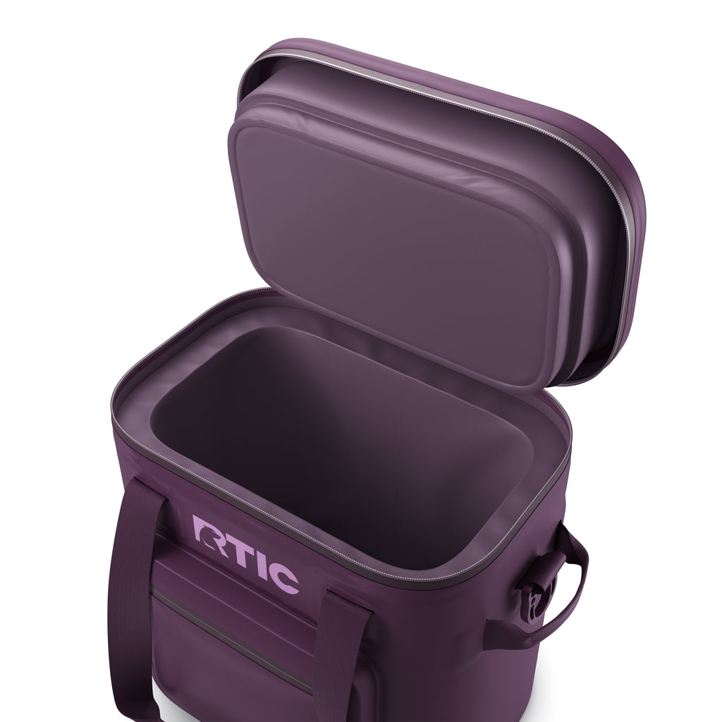 Ultra-Tough Soft Cooler Pro (HH3Y)