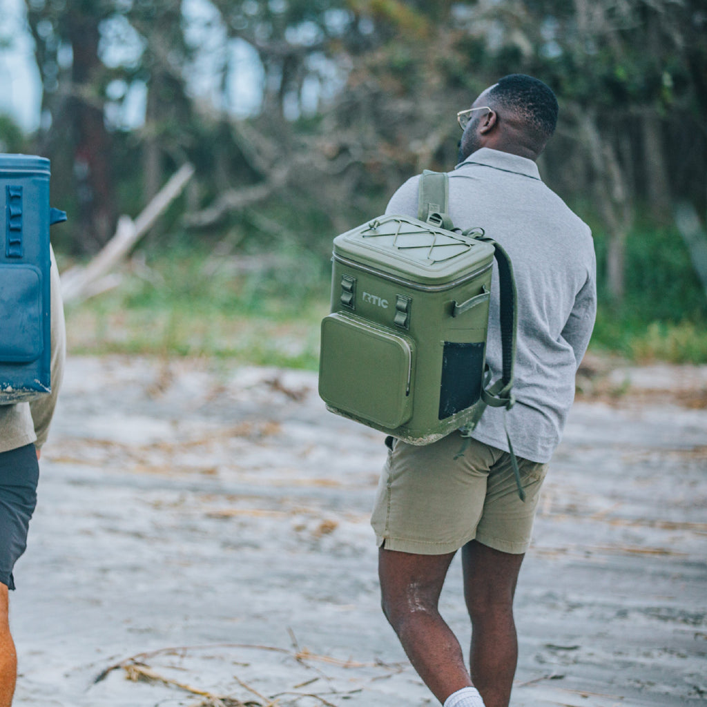 Ultra-Tough Backpack Cooler (ZQ3R)