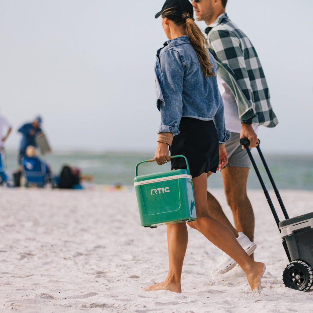 8 QT Road Trip Personal Cooler (54O5)