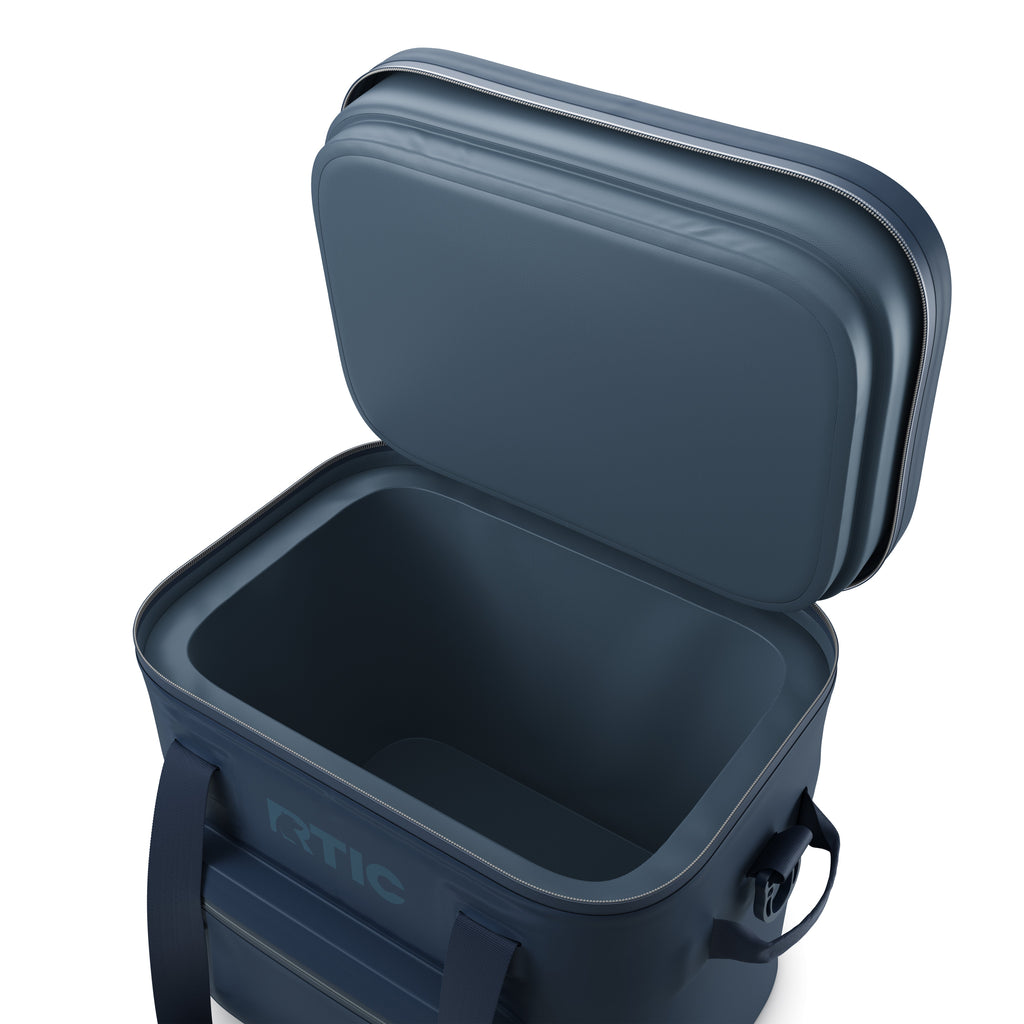Ultra-Tough Soft Cooler Pro (HH3Y)